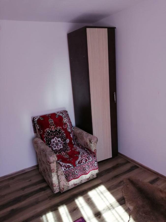 Pensiunea Bobu Izvoru Muntelui Exterior foto